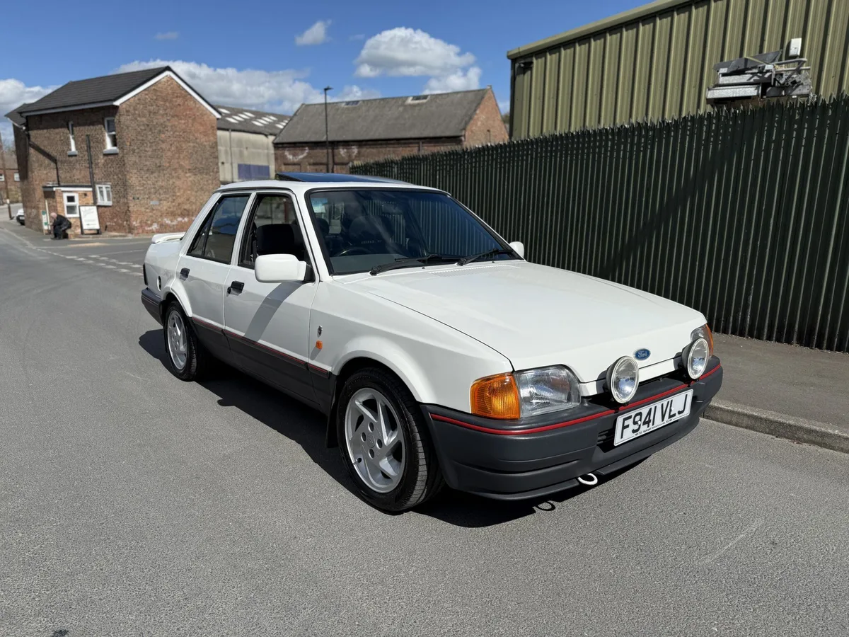 Ford Orion MK2 1.6i Ghia, image 2 of 20
