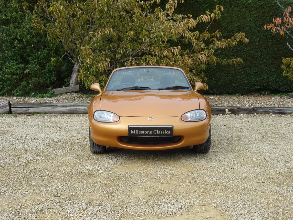 Mazda MX-5, image 2 of 15