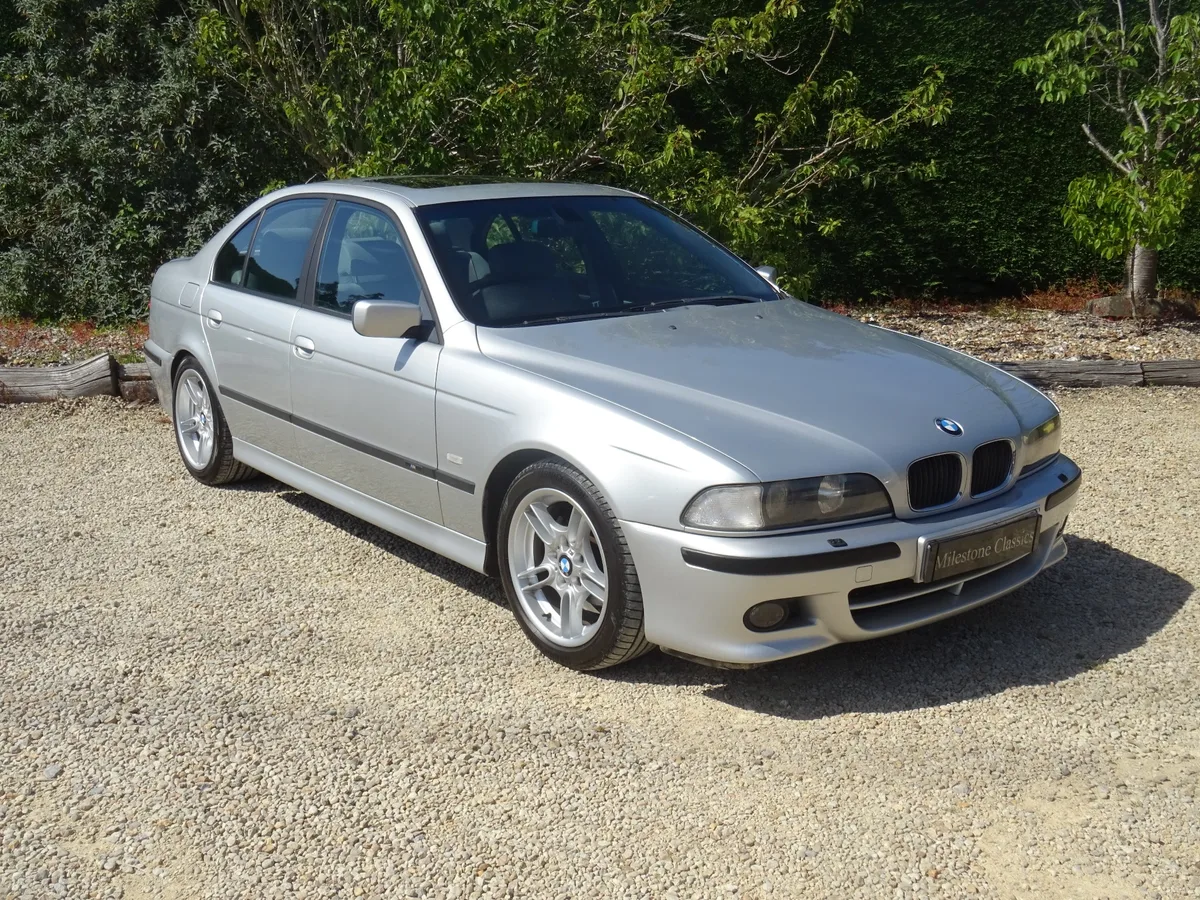 BMW 528i, image 2 of 16