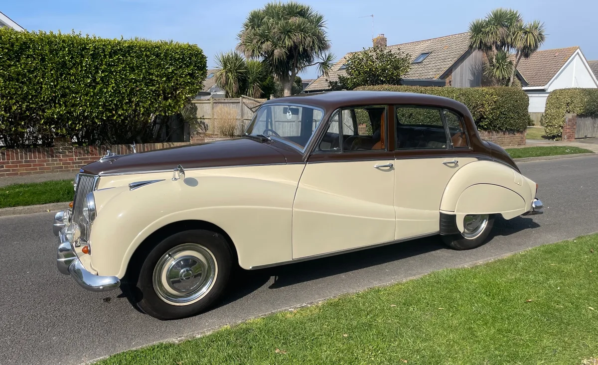 Armstrong Siddeley Star Sapphire, image 1 of 2