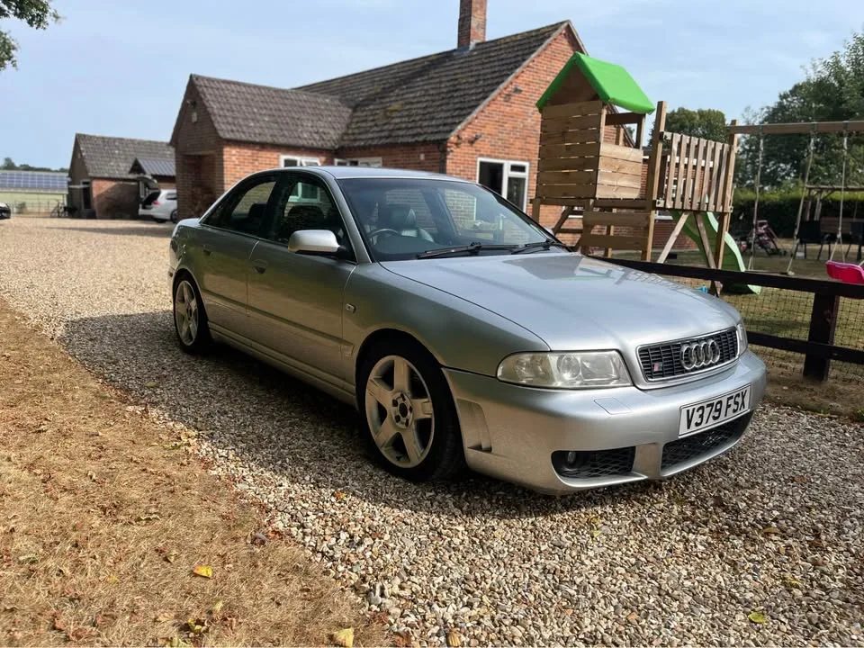 Audi S4, image 2 of 11