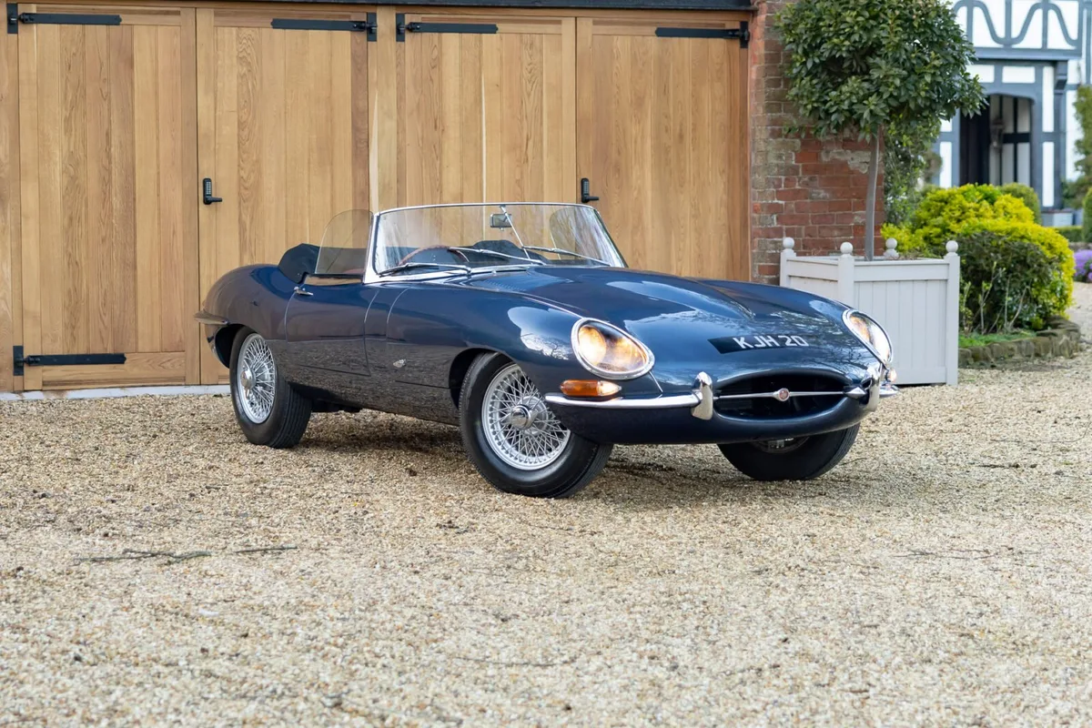 Jaguar E-Type 3.8 Series 1 OBL Flat Floor Roadster, image 1 of 19
